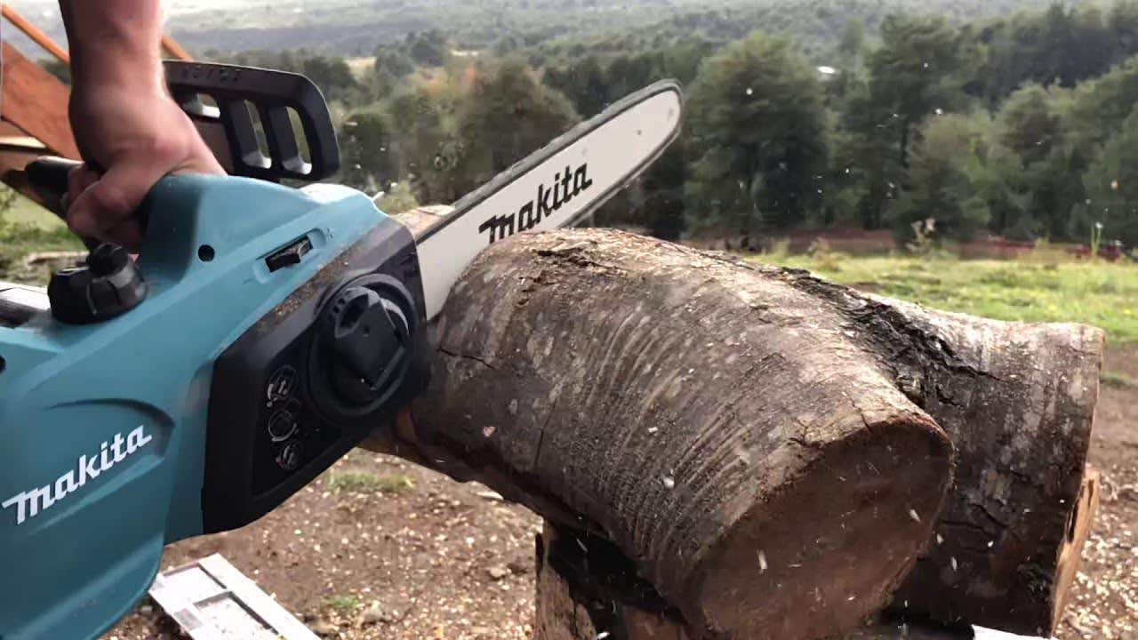 Makita Electrosierra 16 1800W Uc4041A