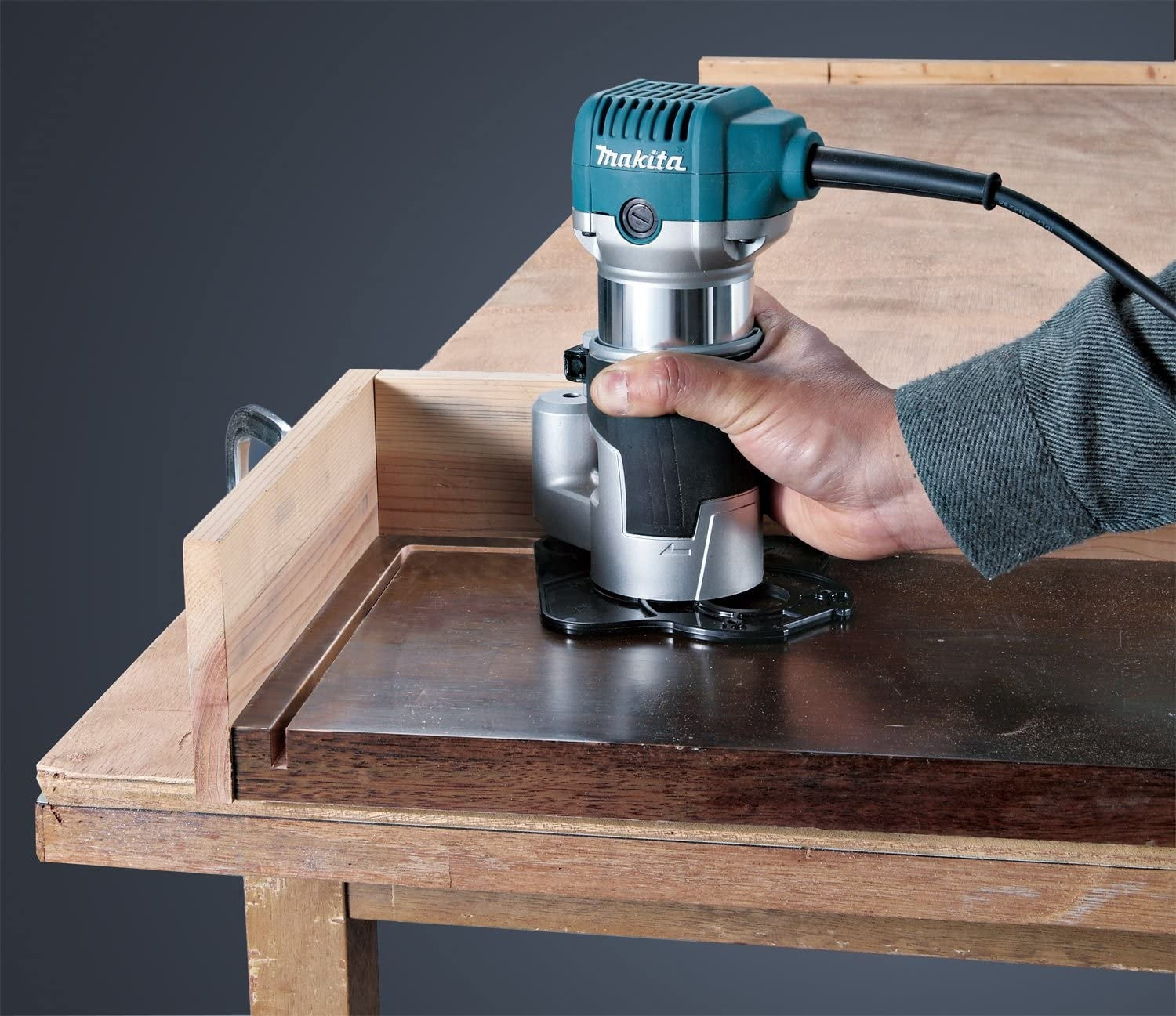 Makita Recortadora Rt0700C Con Base Rt0700Cx3