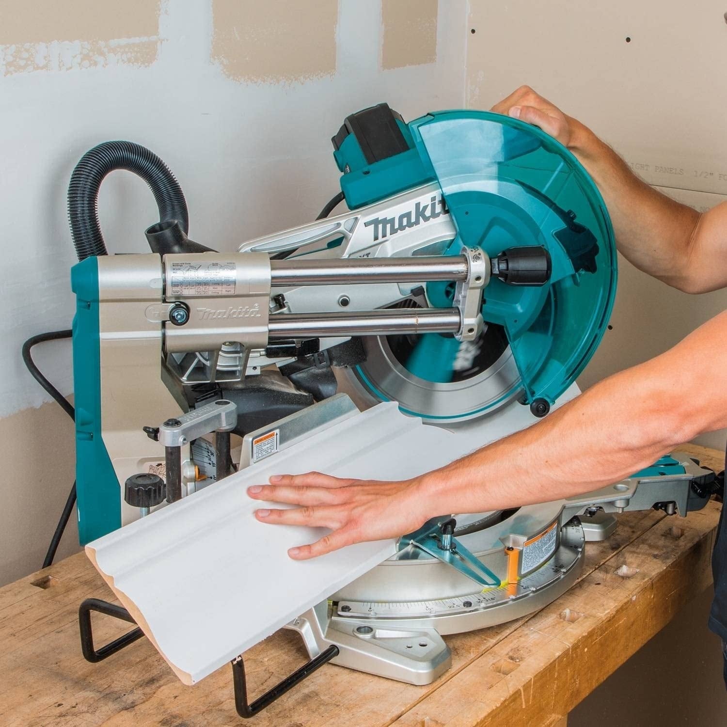 Makita Sierra Ingleteadora 12" 305 Mm  1800W Ls1219