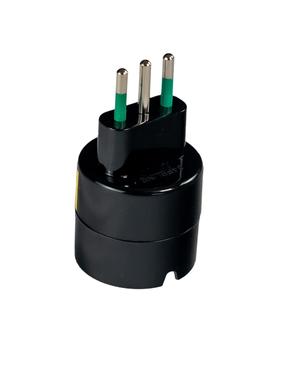 Mec Enchufe Adapt.Schuko 10A Negro C/Protect