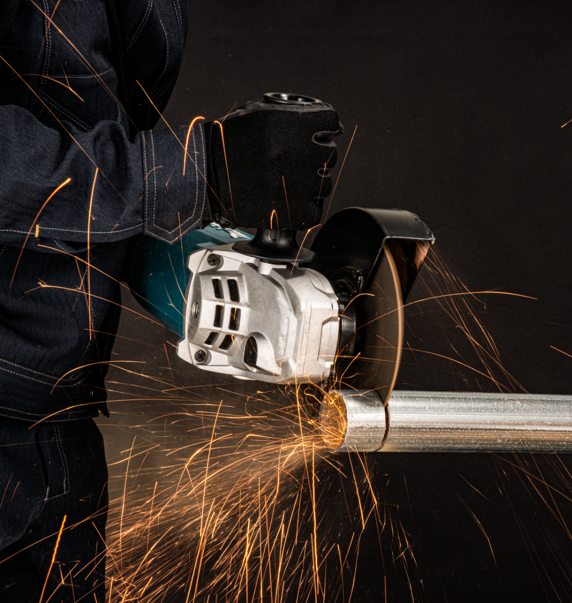 Makita Esmeril Angular 7" 2.200w - Ga7090