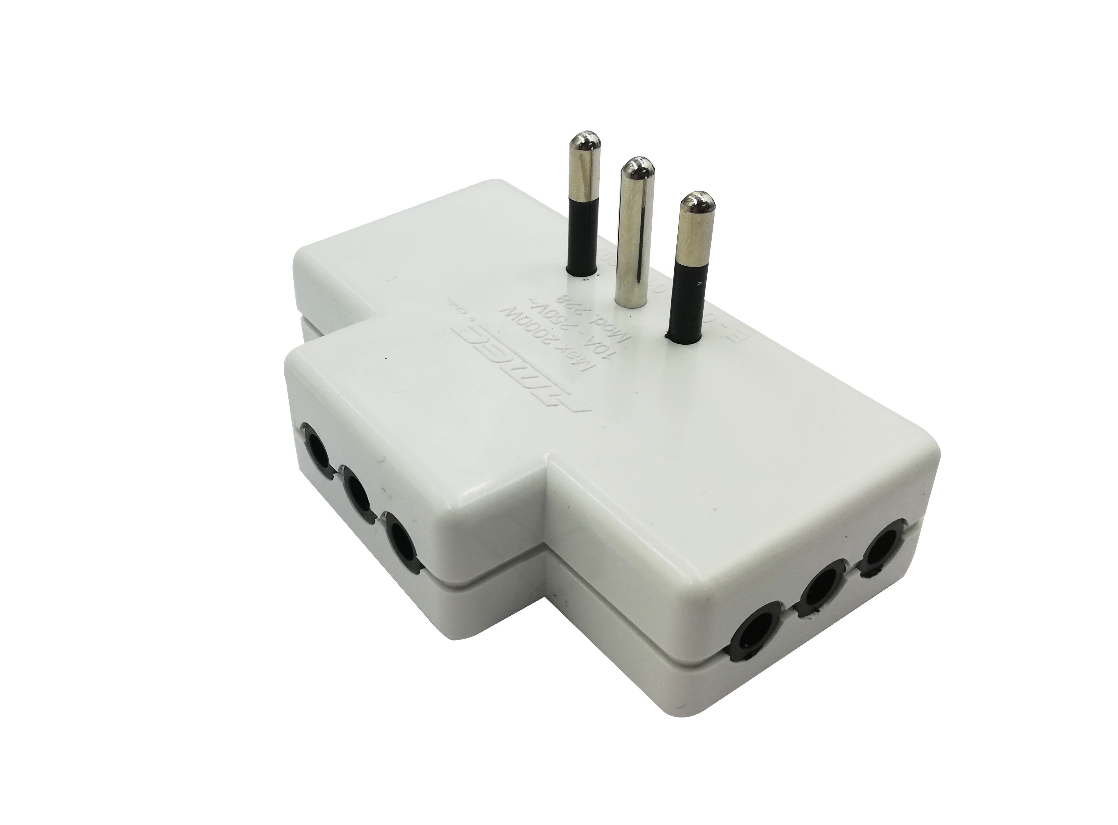 Enchufe Macho Triple Plano 0300Md0228