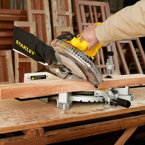 Stanley Sierra Ingleteadora 10" 1.650W Sm16-B2C